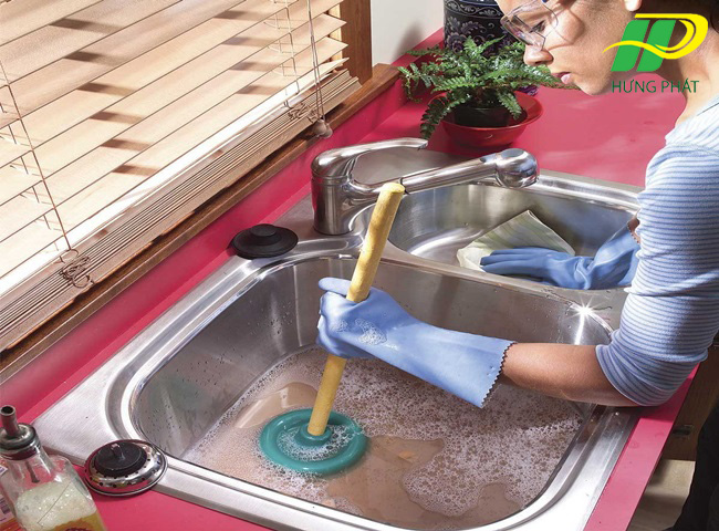 Những lưu &yacute; khi sử dụng bột th&ocirc;ng cống tại nh&agrave;